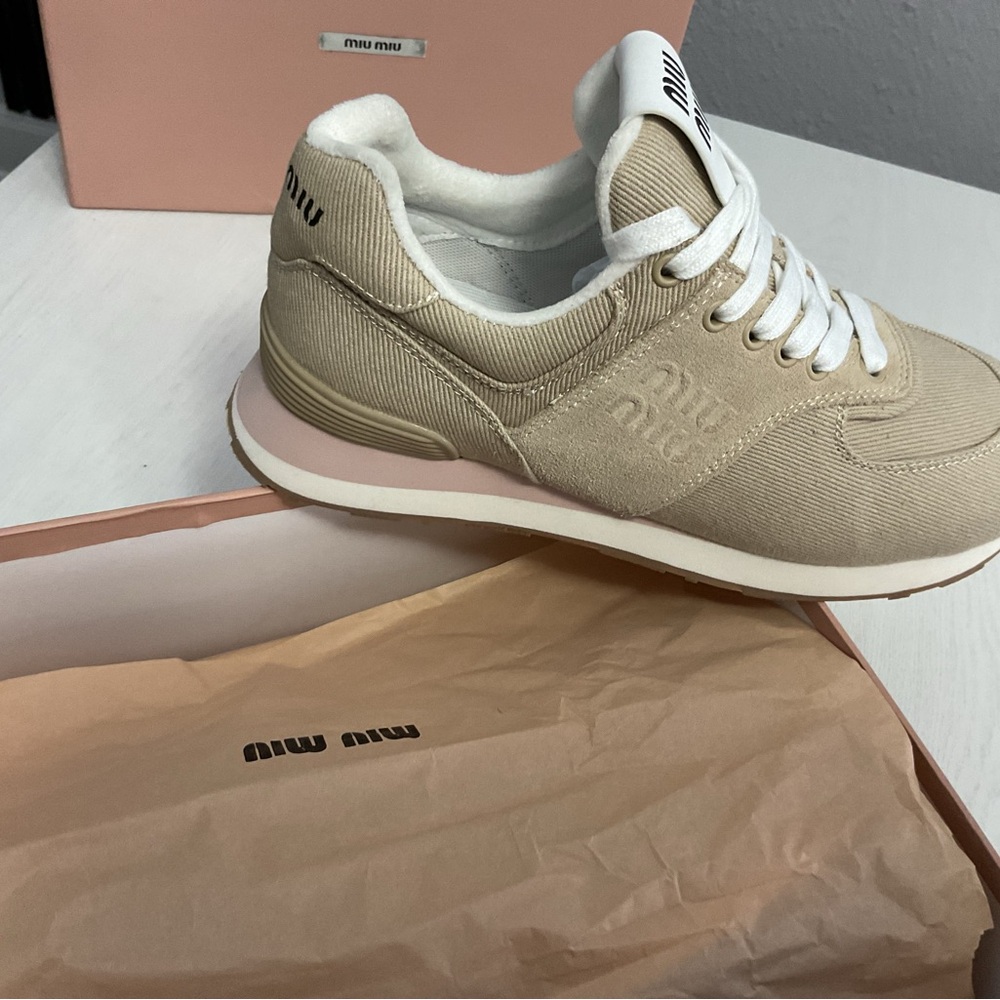 Miu Miu Sneakers - Picture 13 of 13